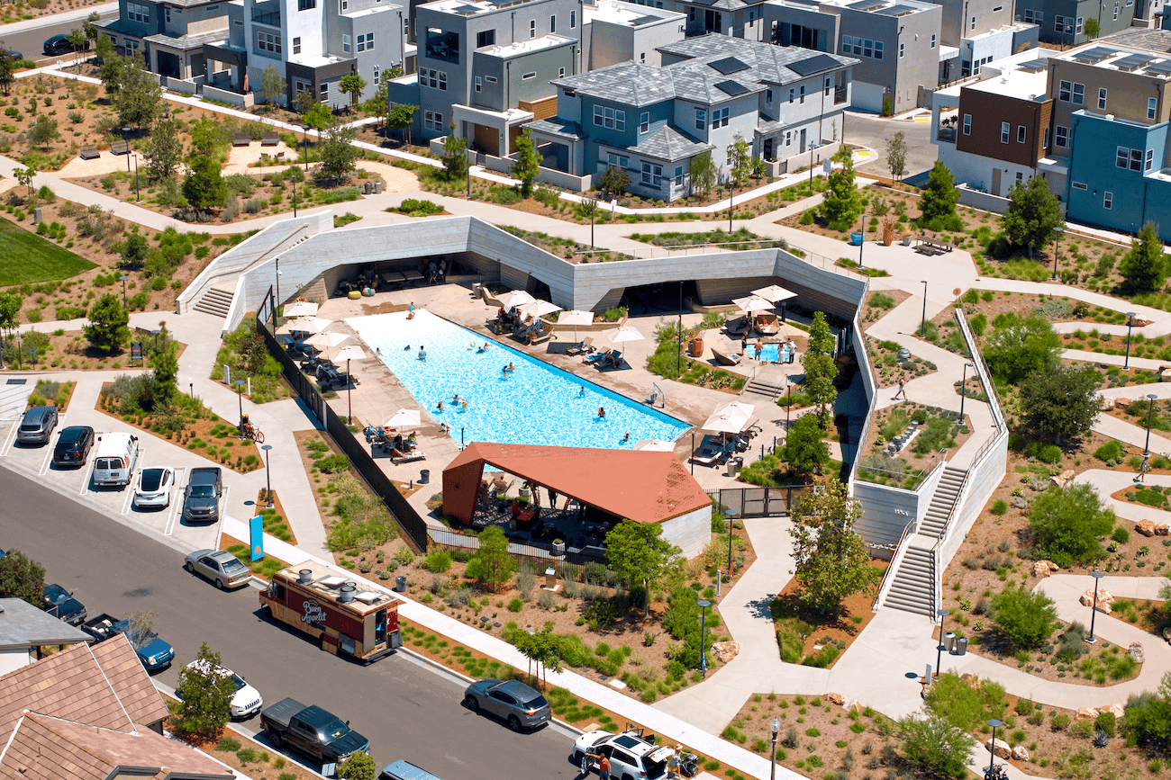 Solis Pool